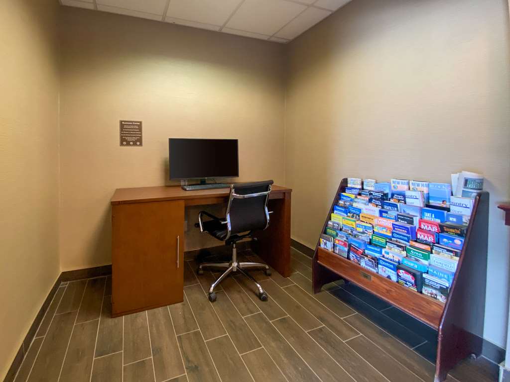 Comfort Inn East Windsor Springfield - photo 24