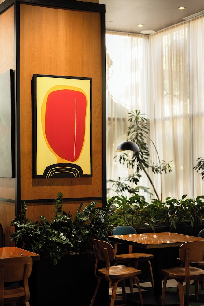 Fairlane Hotel - photo 31