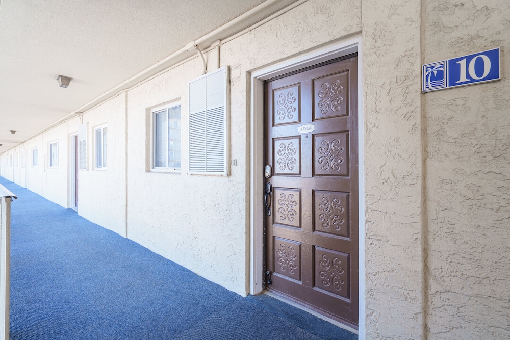 Bethys Beachy Beauty Regency Towers in Panama City Beach, United States