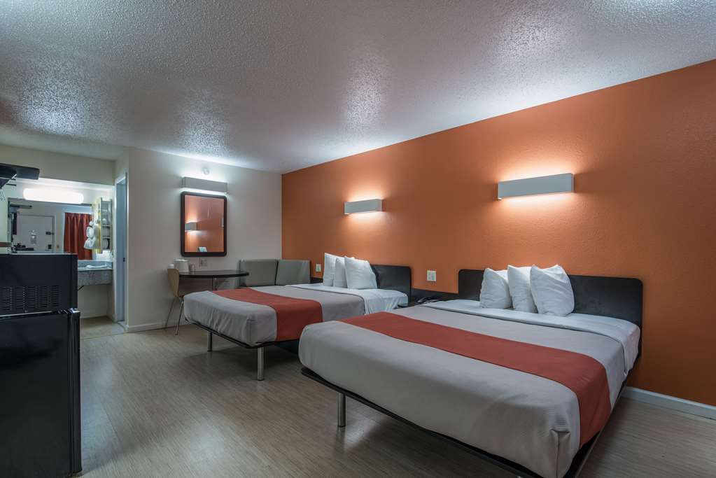 Motel 6 Albany NY Airport - photo 7