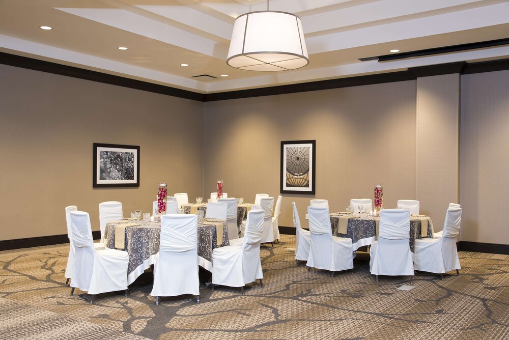 DoubleTree by Hilton Schenectady Downtown - photo 29