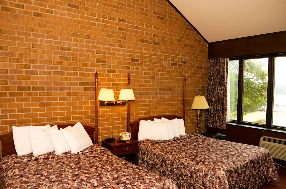 Split Rock Resort - photo 22