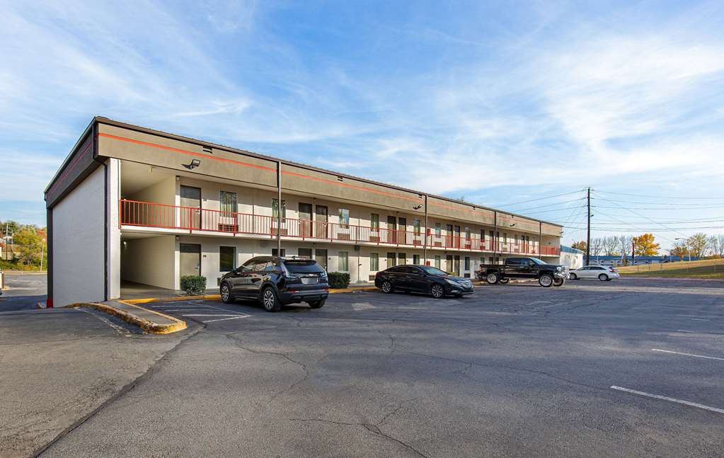 Super 8 by Wyndham Kingsport - photo 2