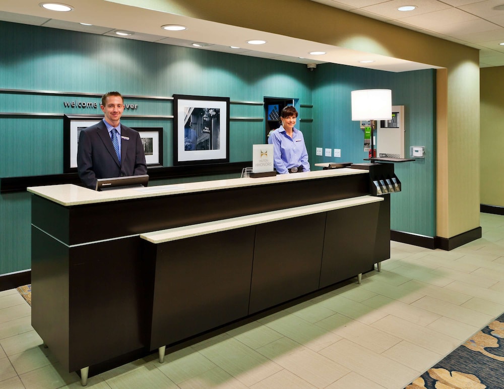Hampton Inn & Suites Denver Airport Gateway Park - photo 3