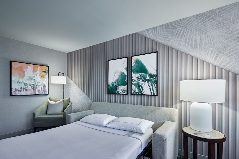 Hotel Fera Anaheim a DoubleTree by Hilton - photo 7