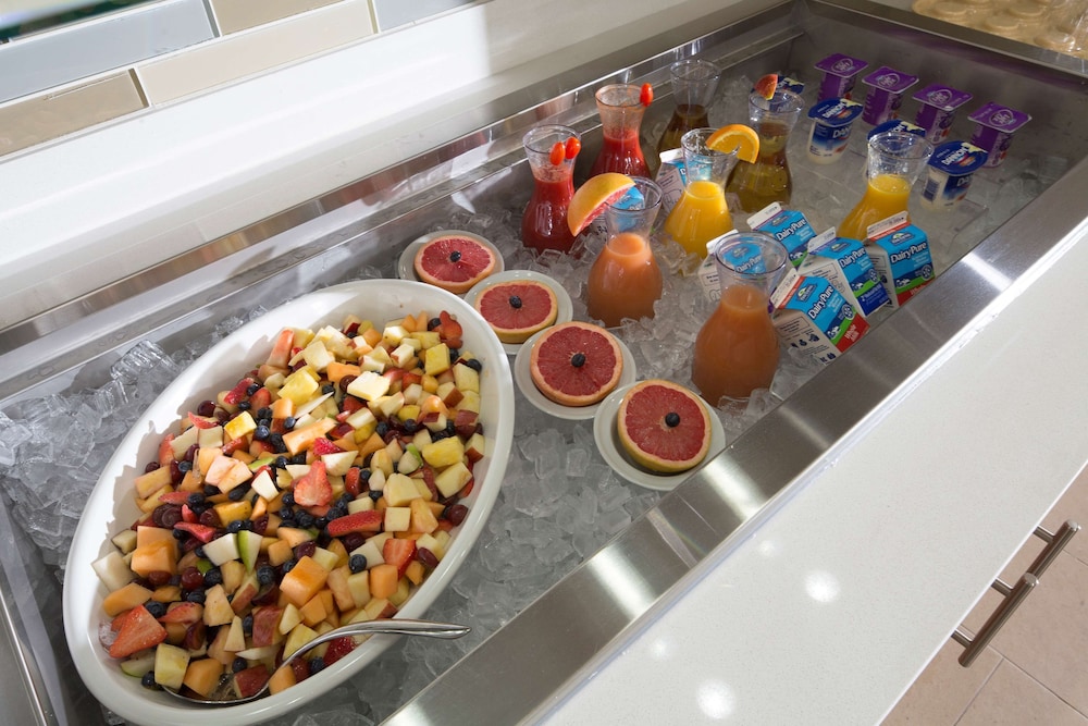 Hilton Garden Inn Longview - photo 47