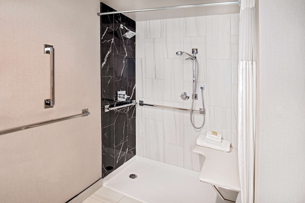 DoubleTree by Hilton Washington DC North Gaithersburg - photo 15