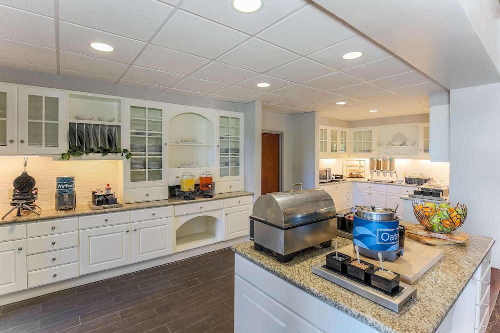 Homewood Suites by Hilton Ft. Worth North at Fossil Creek - photo 35