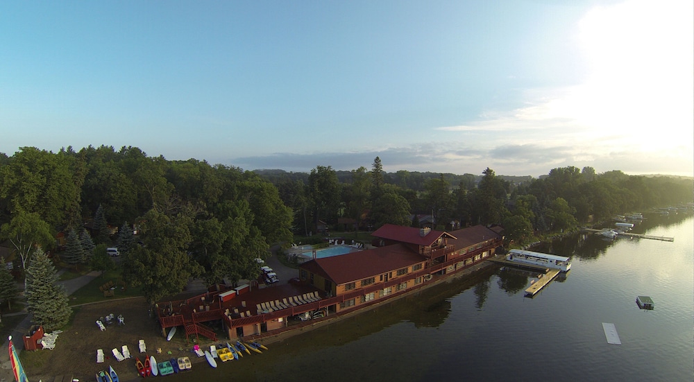 Fair Hills Resort — hotel in Detroit Lakes