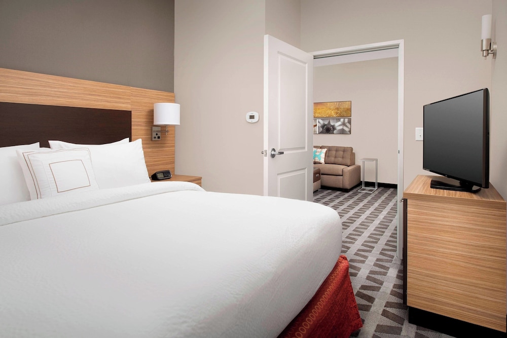TownePlace Suites by Marriott College Park - photo 17