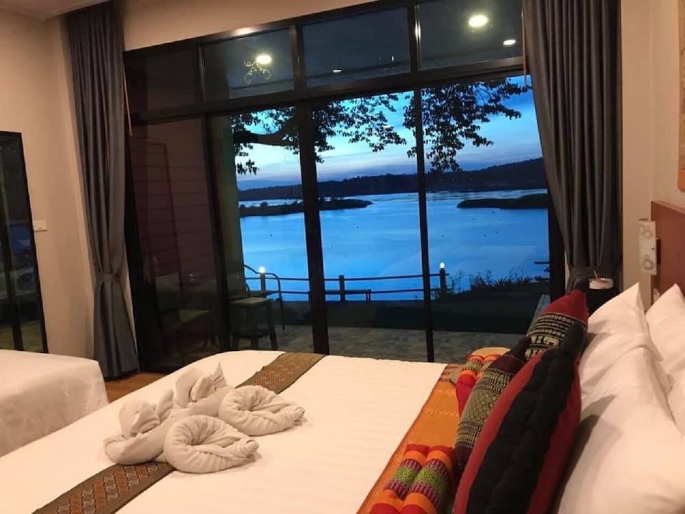 Khong Chiam Orchid Riverside Resort - carbon neutral hotel in Khong Chiam