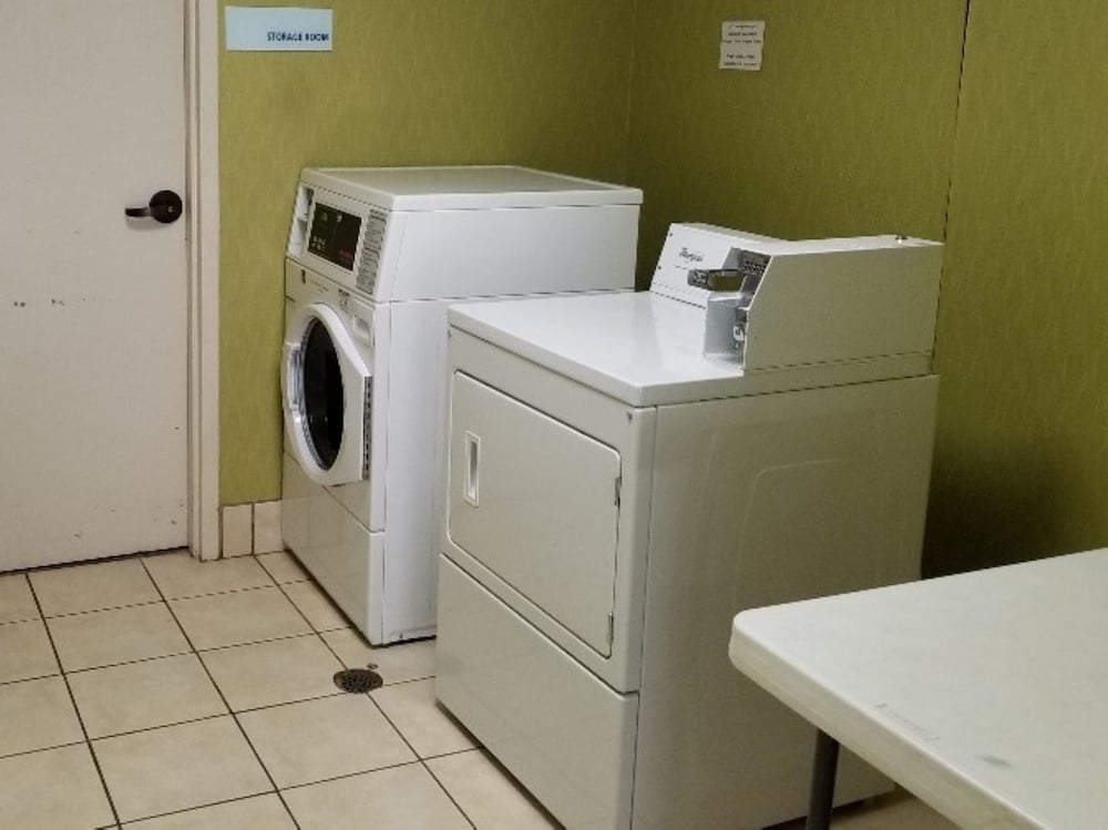 Holiday Inn Express Anderson by IHG - photo 17