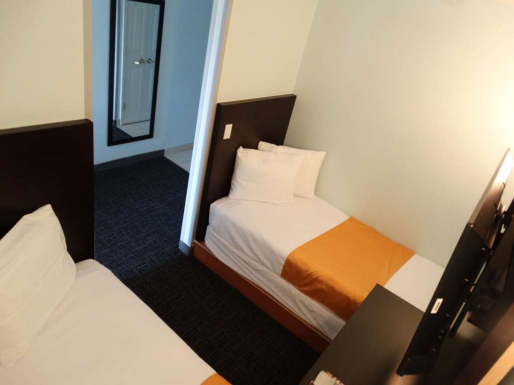 Best Western Plus Orlando Lake Buena Vista South Inn & Suites - photo 13