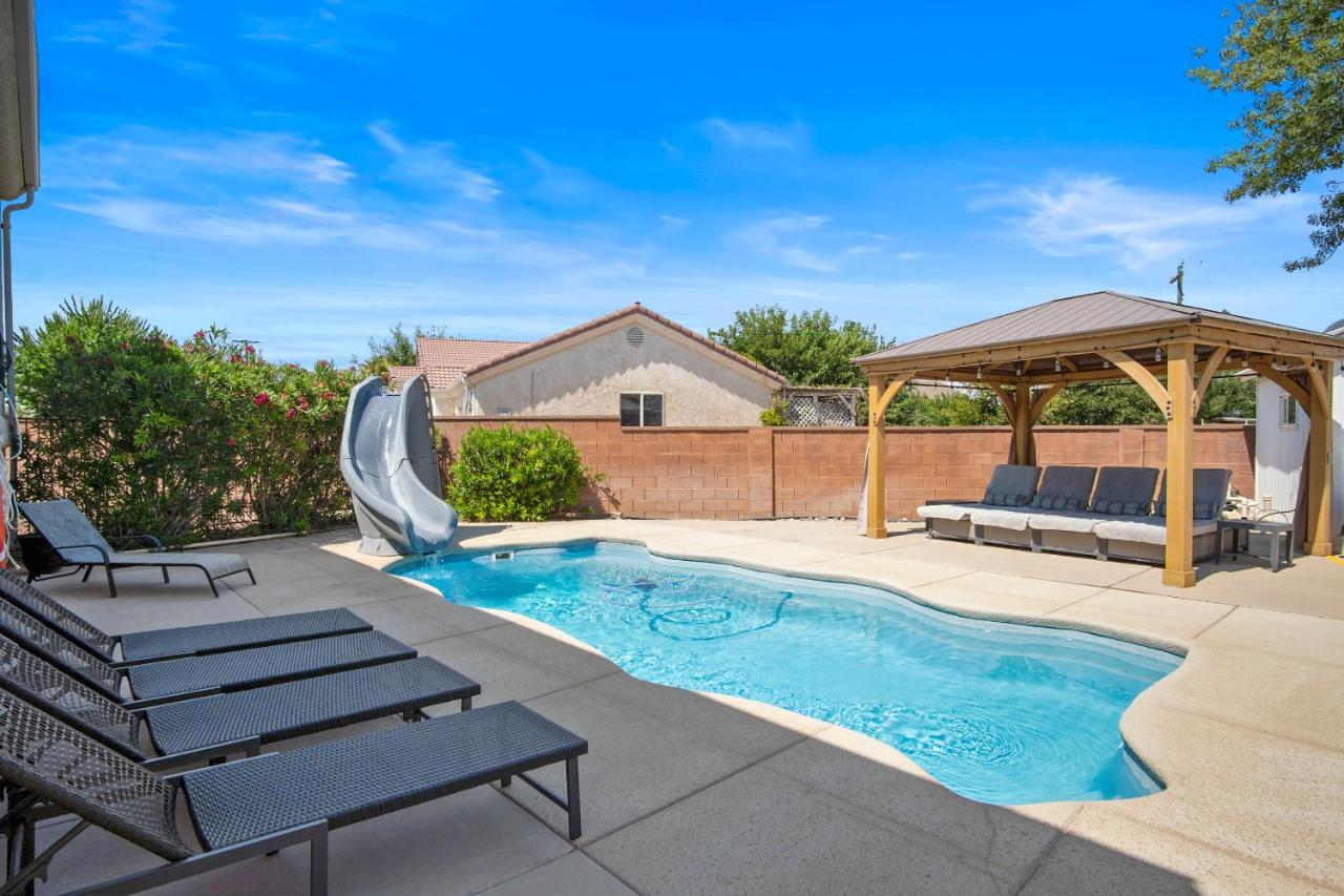 Zion Desert Cruise House — 4-Star Luxury Hotel in Laverkin, United States