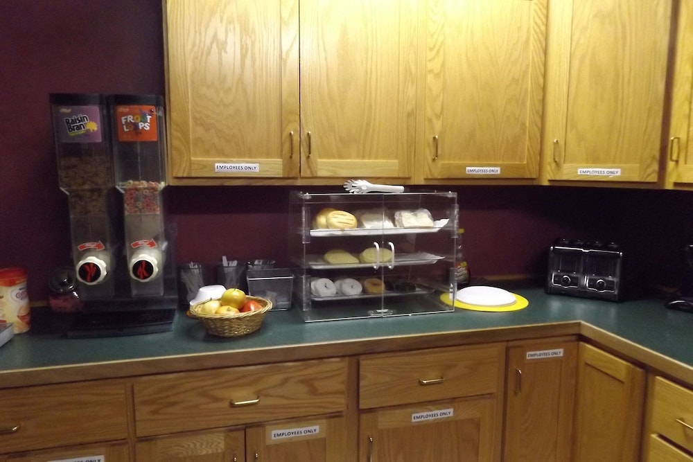 Nisswa Hotel and Suites - photo 81