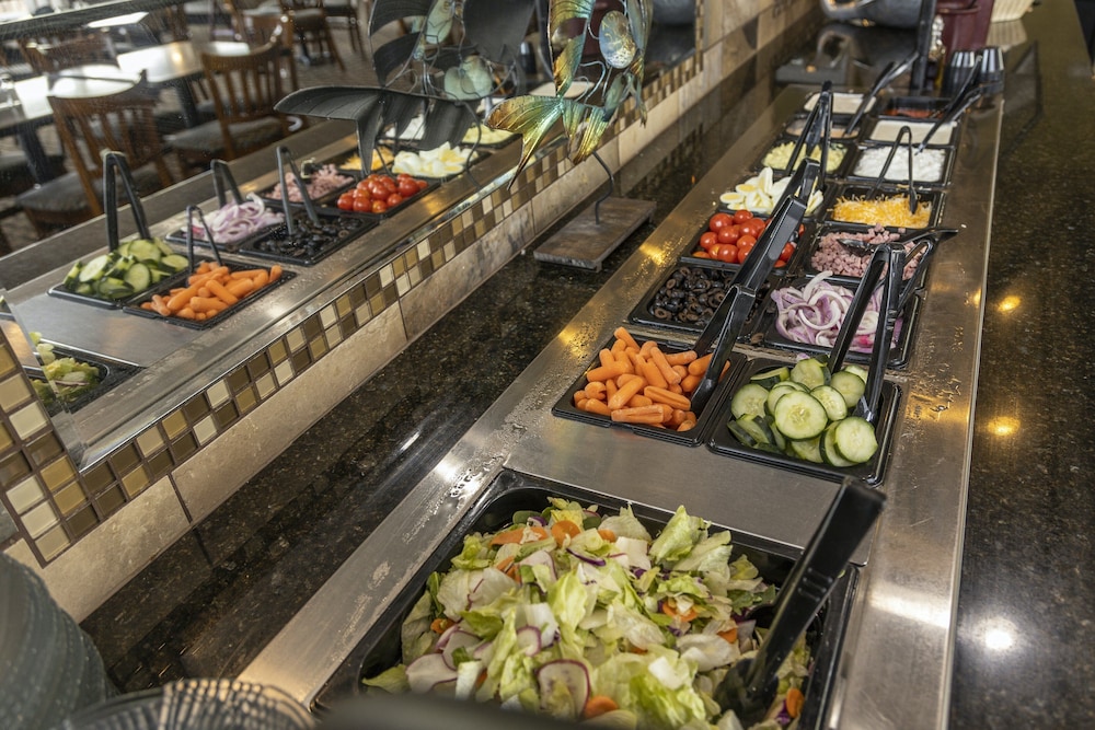 Holiday Inn Detroit Lakes by IHG - photo 32