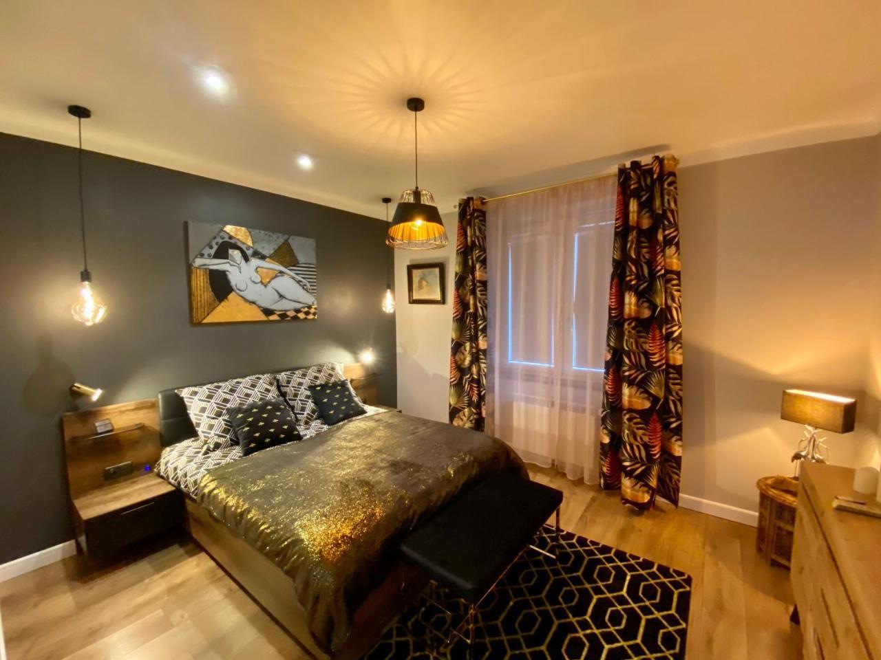 Apartament Golden Art — 4-Star Luxury Hotel in Mielec, Poland