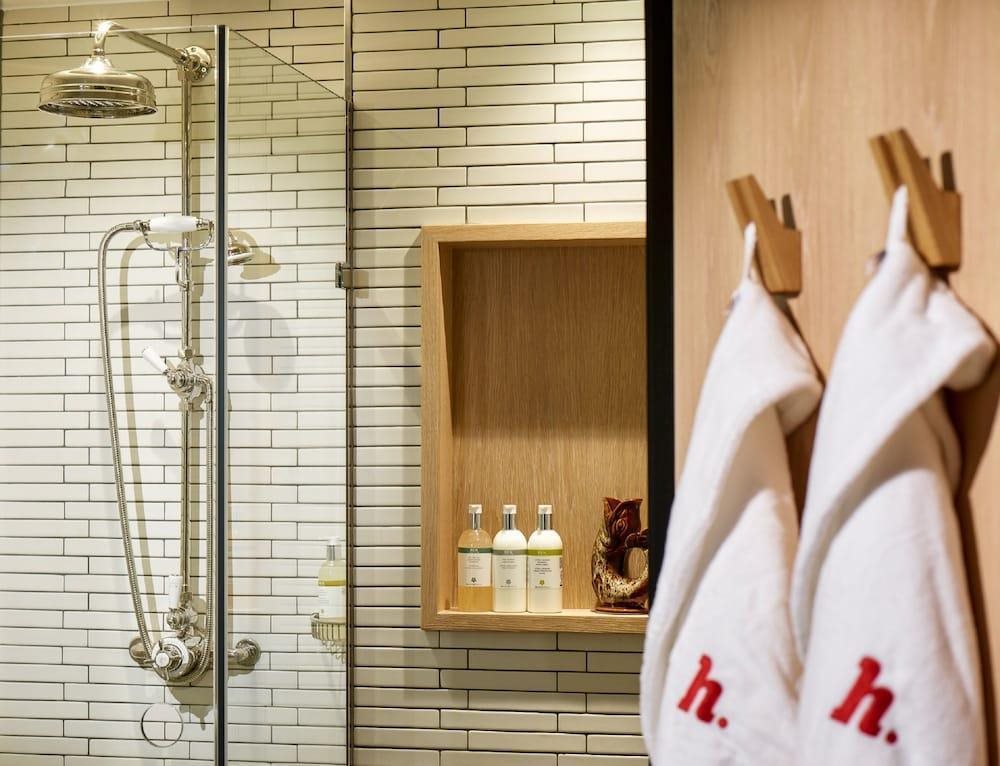 h Club London — 4-Star Luxury Hotel in London, United Kingdom
