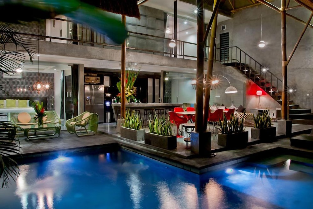 Villa Esha Seminyak II — 4-Star Luxury Hotel in Seminyak, Indonesia
