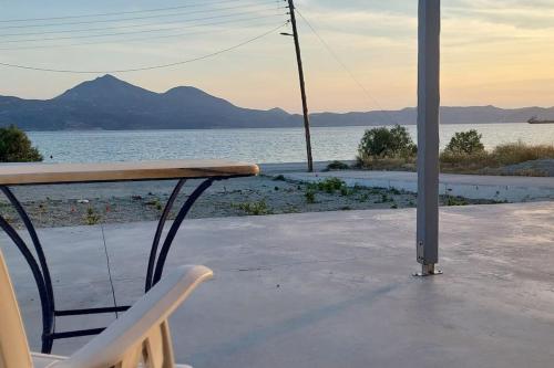 Bay Dream 4 — 4-Star Luxury Hotel in Adamas, Greece