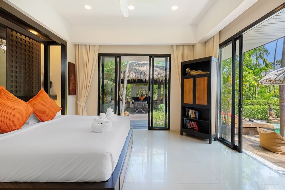 Balinese 2 Bedroom Private Pool Villa KBR11 — 4-Star Luxury Hotel in Koh Samui, Thailand