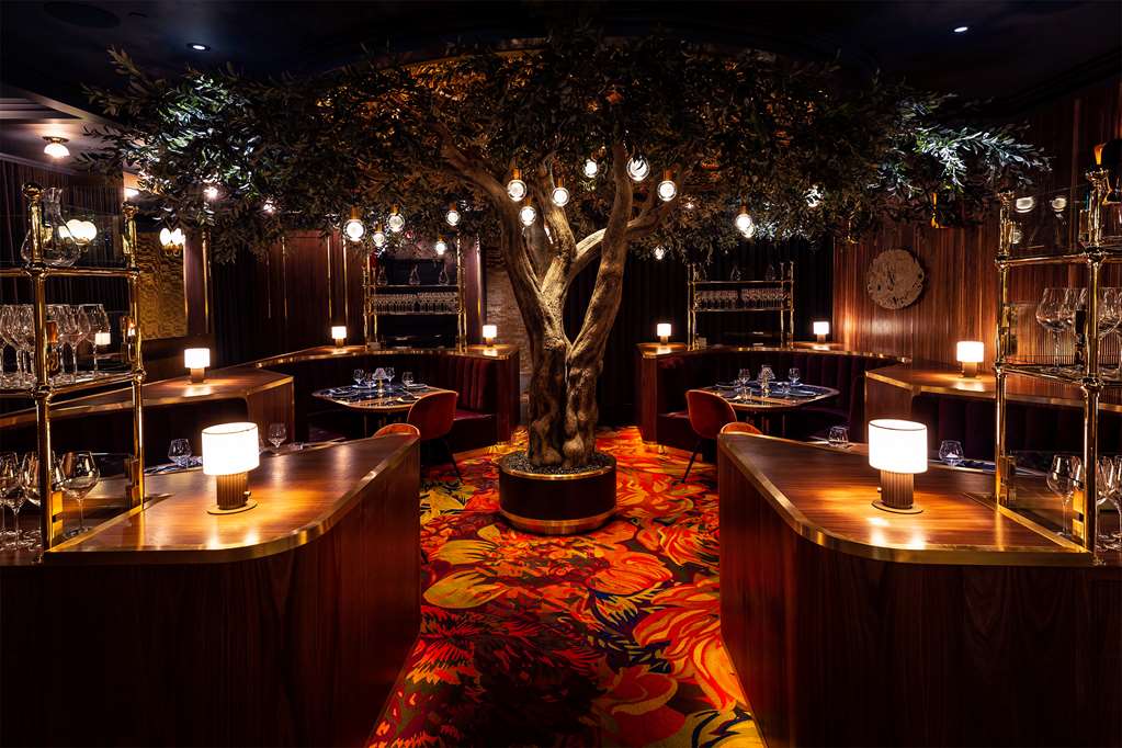 Circa Resort & Casino Adults Only - photo 4