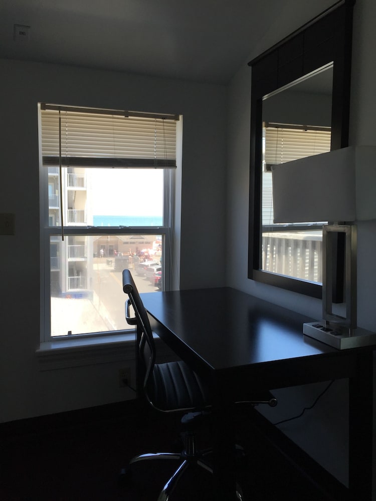 The Wellington Hotel & Suites Oceanblock - photo 42