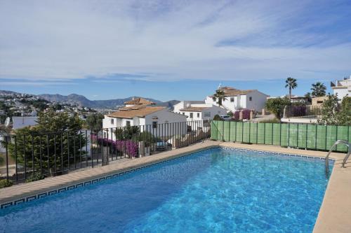 Les Pins - carbon neutral hotel in Pego