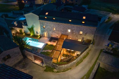 Villa Vittorina New Rental — 4-Star Luxury Hotel in Svetvincenat, Croatia