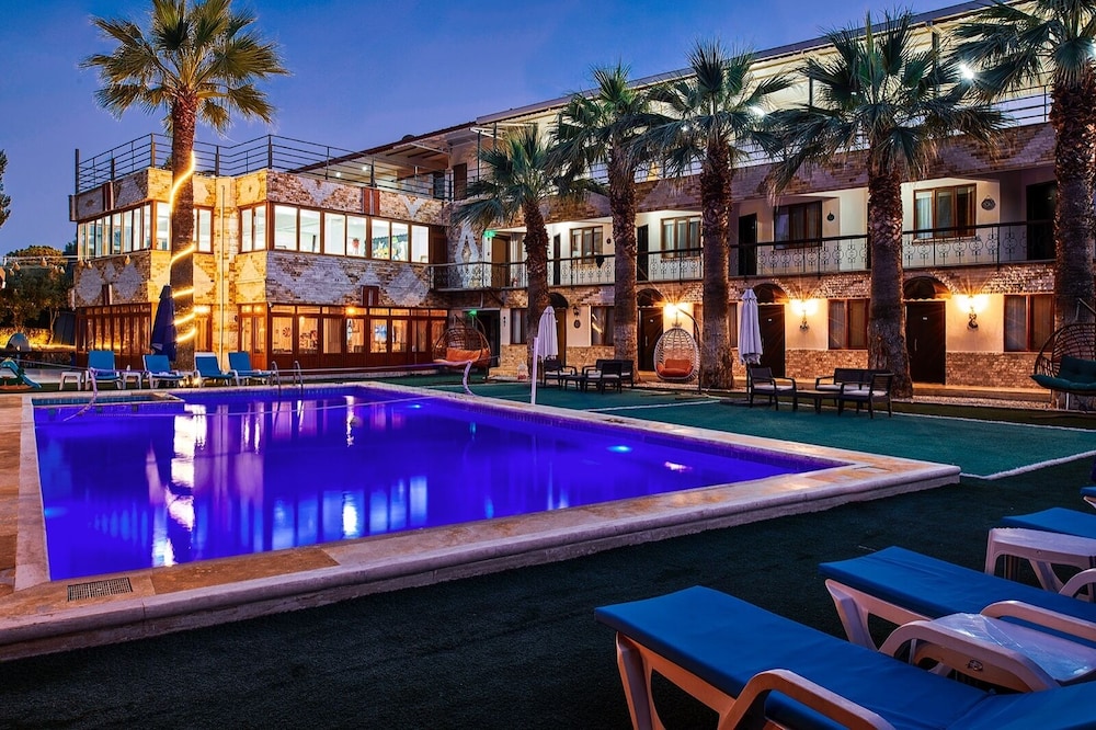 Pamukkale Apollon Garden in Denizli, Turkey