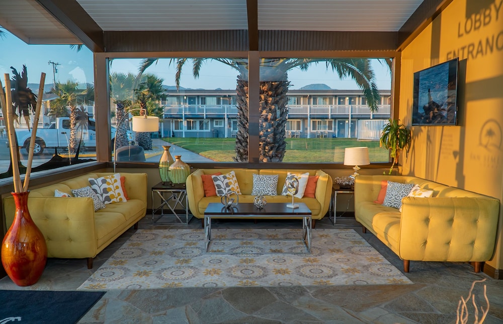 San Simeon Lodge - photo 4