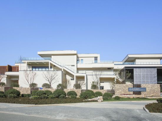 Xiangshan YZY Hot Springs Spa in Menghai, People's Republic of China