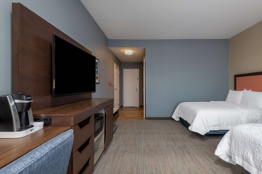 Hampton Inn & Suites Cody - photo 28