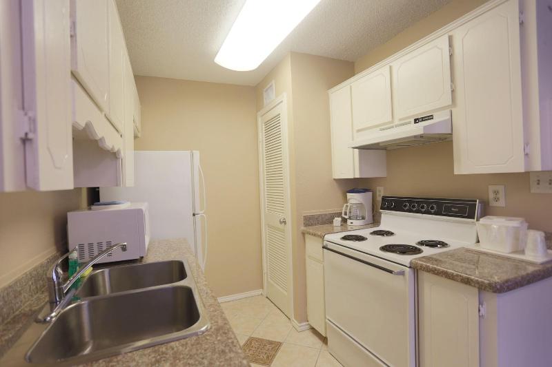 Victoria Palms Inn & Suites - photo 11