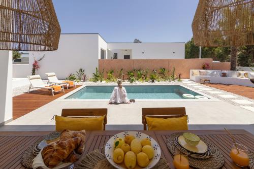 Villa 6 SIlver Coast — 4-Star Luxury Hotel in Sao Martinho Do Porto, Portugal