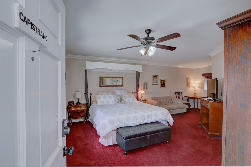 Pelican Cove Inn - photo 27