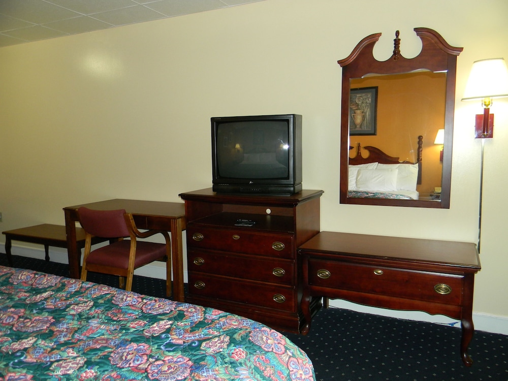 Fairfax Motel - photo 9