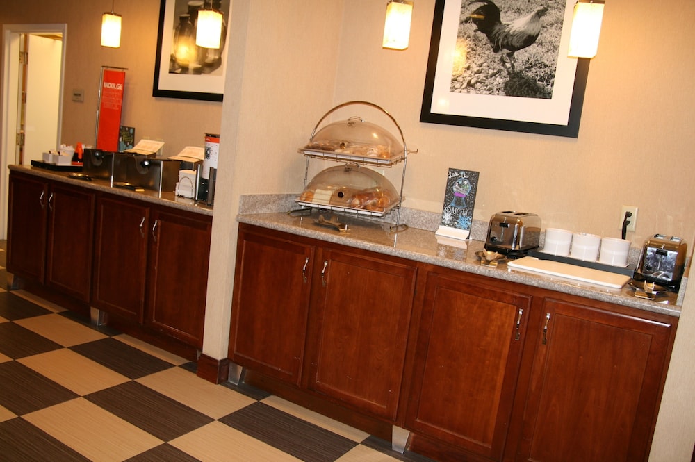 Hampton Inn Pine Grove - photo 56