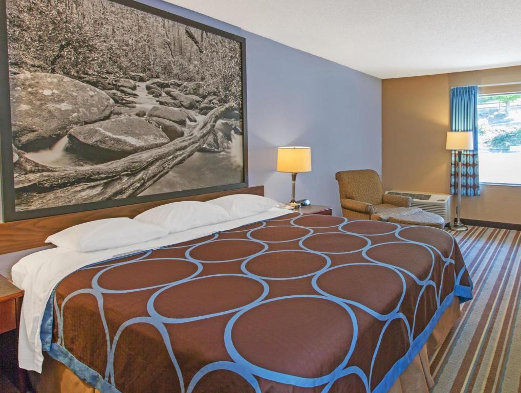 Super 8 by Wyndham Caryville TN - photo 6