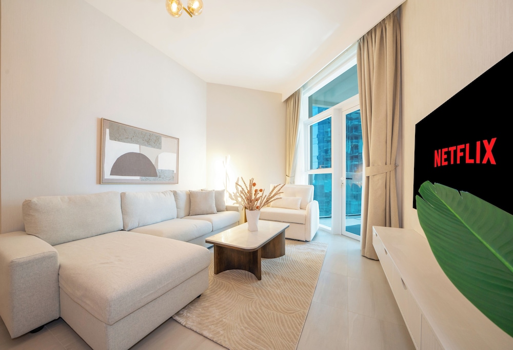 Stylish 1BR Luxury Stay Ideal for 5 Guests — 4-Star Luxury Hotel in Dubai, United Arab Emirates