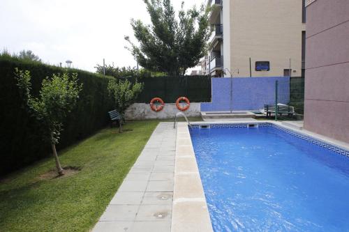 AT061 Cerca del centro con piscina y a 5 min de la playa — 4-Star Luxury Hotel in Torredembarra, Spain