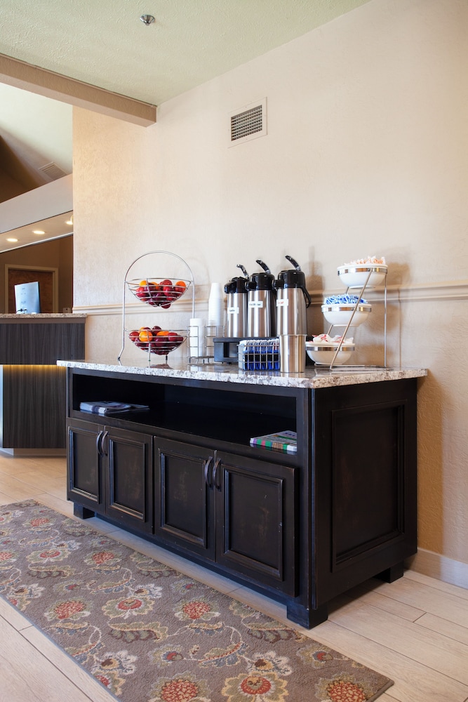 Mountain Home Inn - photo 2