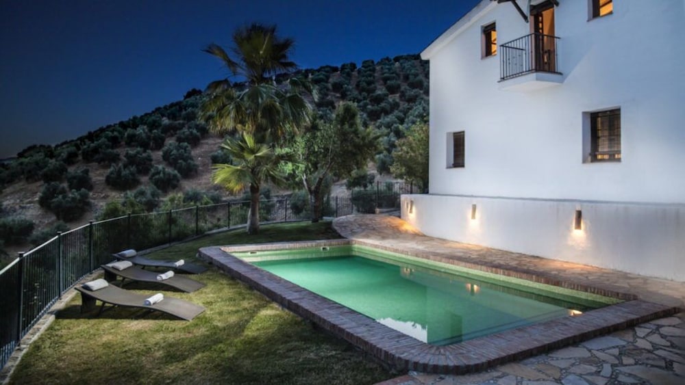 Cortijo la Fe in Montefrio, Spain