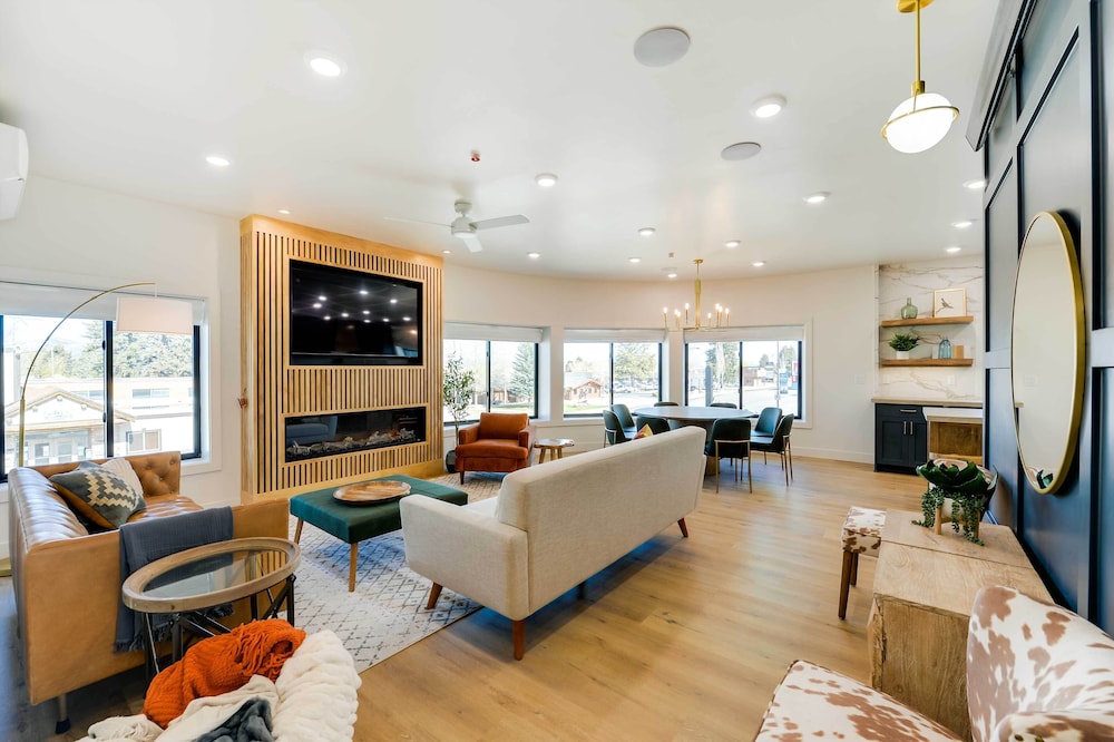 The Lofts on 89 Condo in Heart of Downtown Afton — 4-Star Luxury Hotel in Afton, United States