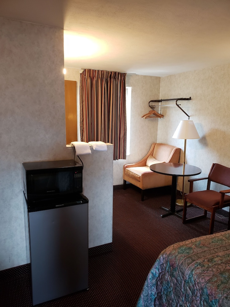 Budget Host Inn Somerset - photo 11