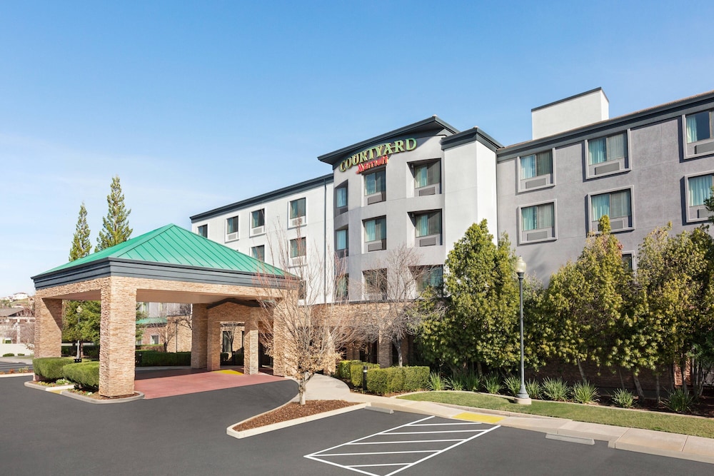 Courtyard by Marriott Sacramento Folsom - photo 2