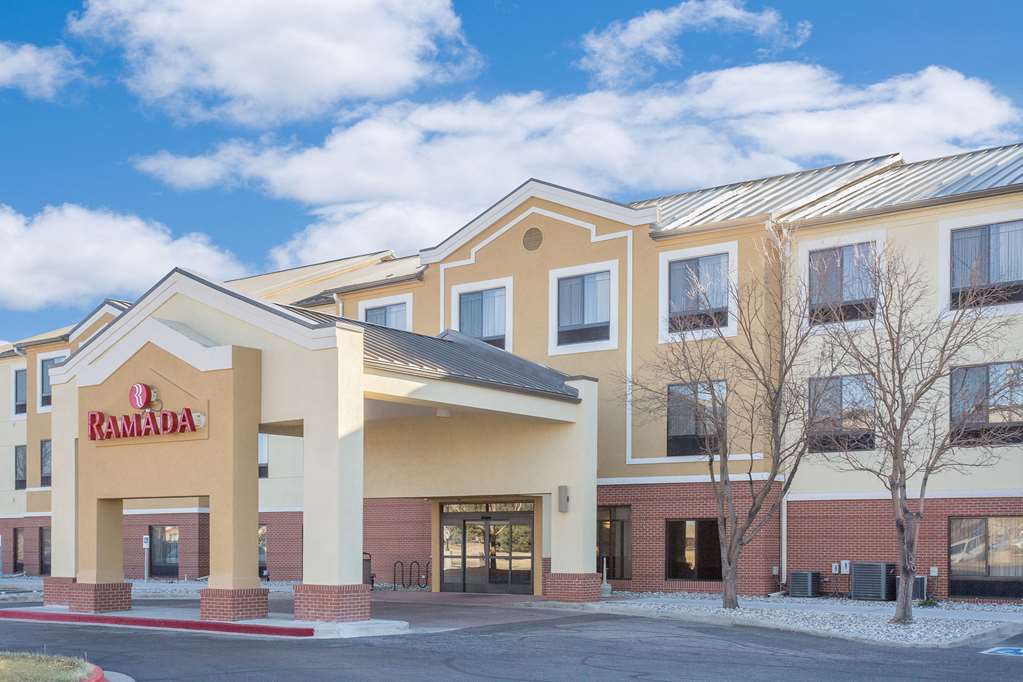 Ramada by Wyndham Denver International Airport — hotel near Denver International Airport