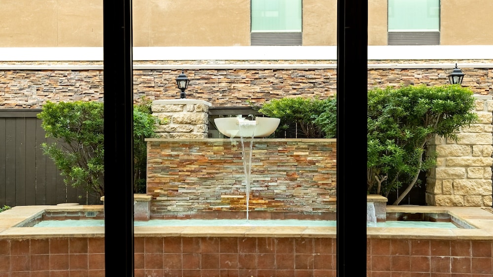 Holiday Inn Express & Suites Houston South near Pearland by IHG - photo 25