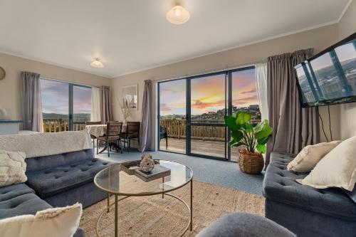 Raglan Beach Retreat Raglan Holiday Home — 4-Star Luxury Hotel in Raglan, New Zealand