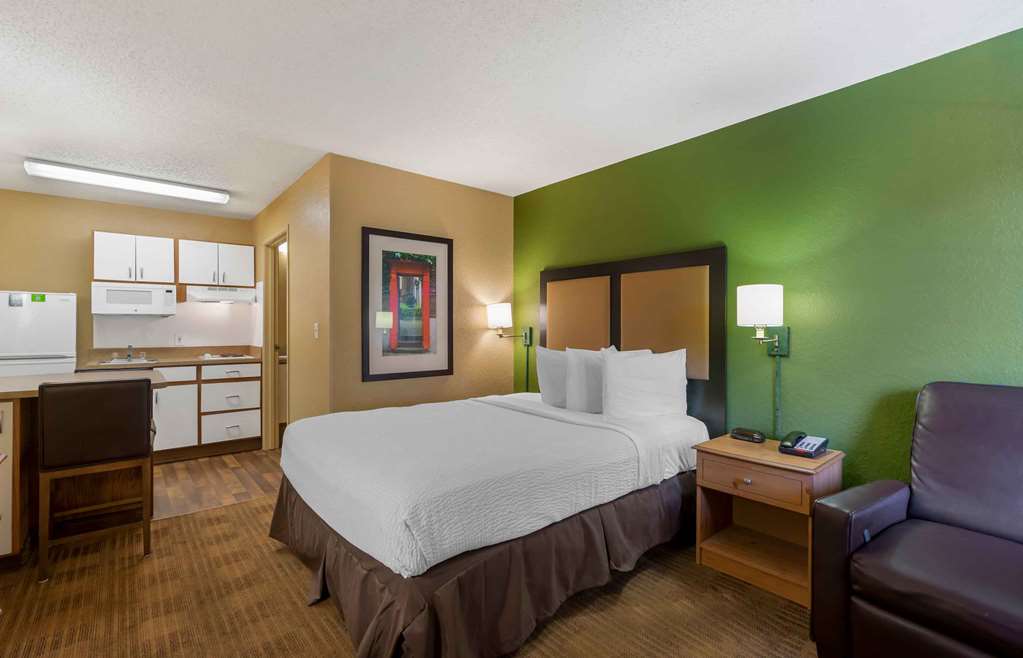 Extended Stay America Suites Clearwater Carillon Park - photo 6